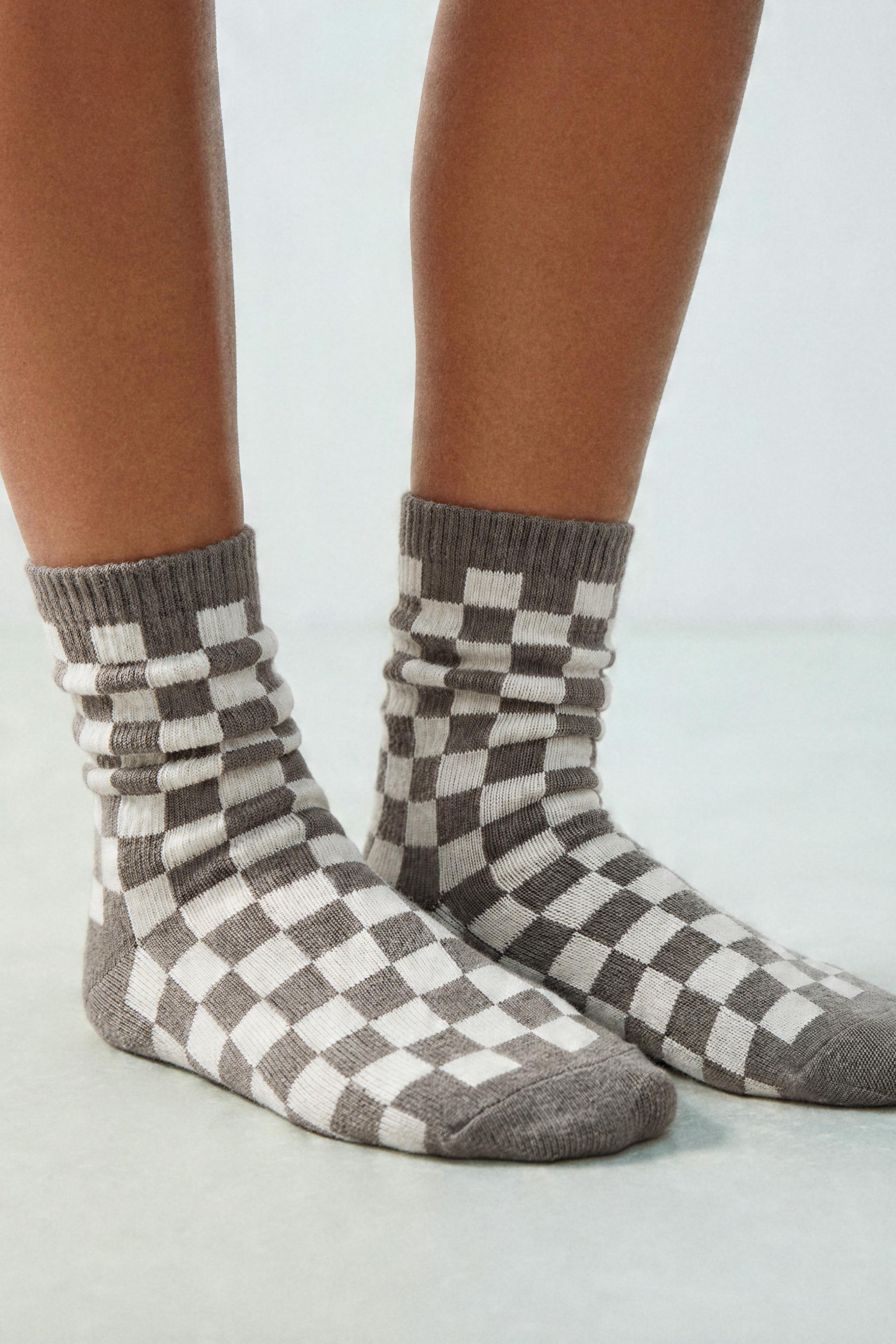 THREE-PACK OF CHECKERED MID-CALF SOCKS